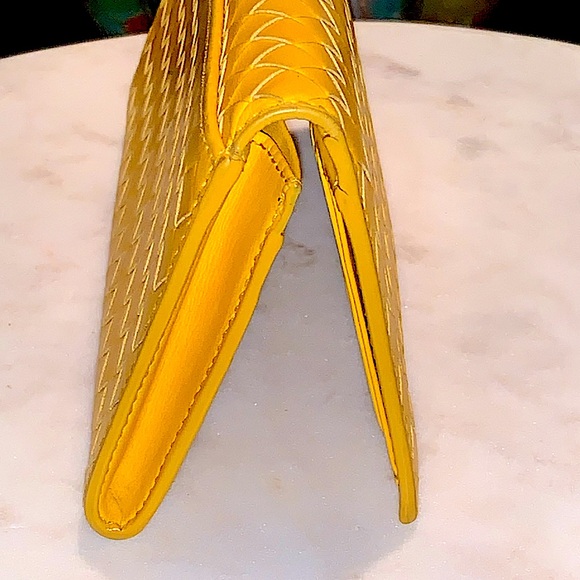 BOTTEGA VENETA CONTINENTAL WALLET BILLFOLD INTRECCIATO MUSTARD LEATHER - Picture 8 of 15